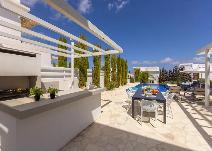 Natalie-mylos H24 * Protaras