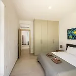 Natalie-mylos H24 Holiday home