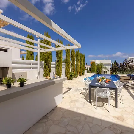 Natalie-mylos H24 * Protaras