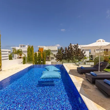 Natalie-mylos H24 * Protaras