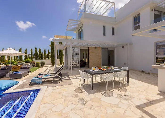 Natalie-mylos H24 別荘