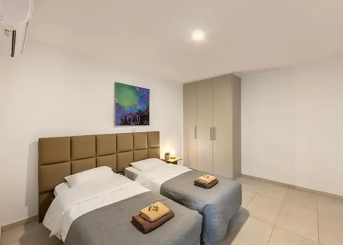 Holiday home Natalie-mylos H24 *