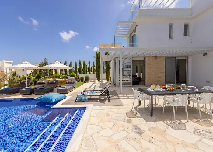 Natalie-mylos H24 Holiday home Protaras