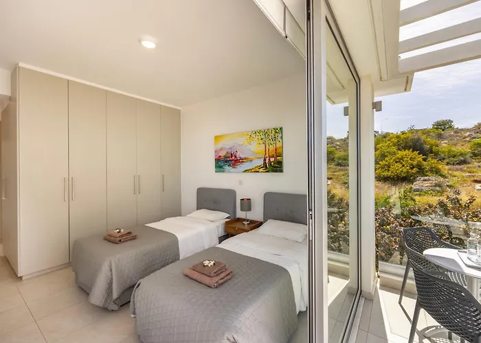 Natalie-mylos H24 * Protaras