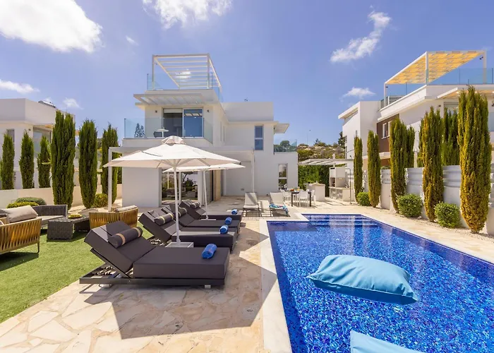 Natalie-mylos H24 Holiday home Protaras