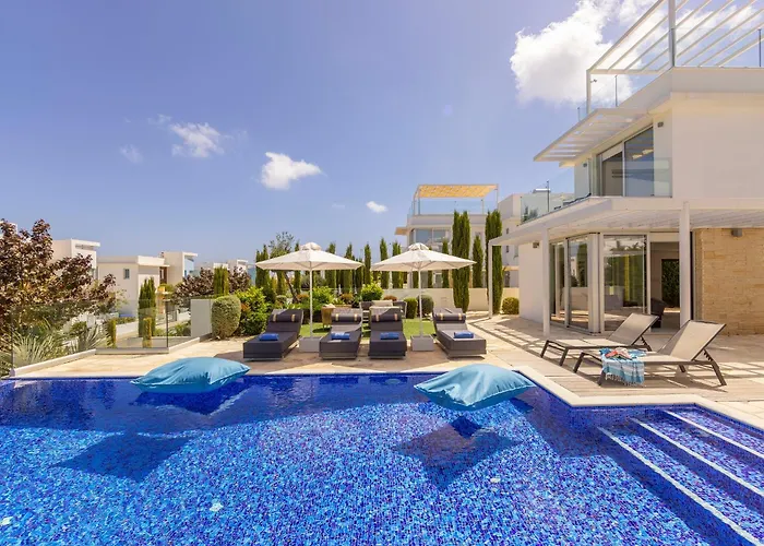 Holiday home Natalie-mylos H24