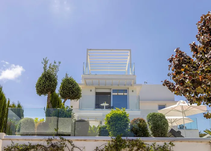 Natalie-mylos H24 Protaras