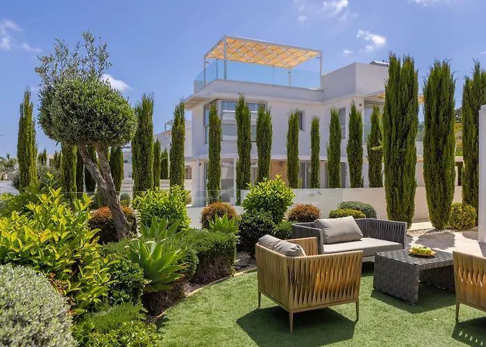 Natalie-mylos H24 Protaras